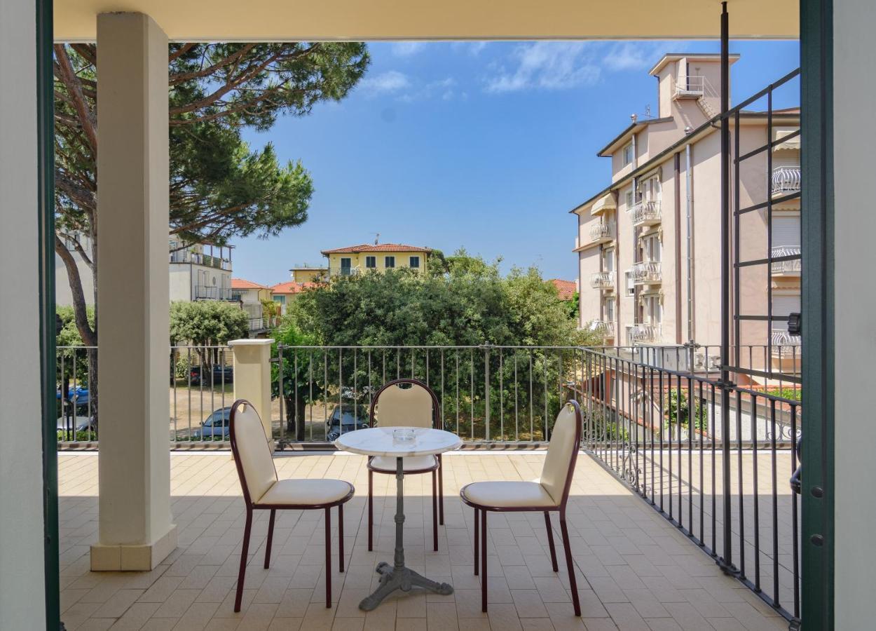 מרינה די פיאטרסנטה Hotel Apuana מראה חיצוני תמונה